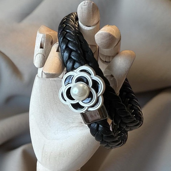 Handmade - Unbranded Jewelry - Black Braided Bracelet with Black & White Camellia Flower Charm